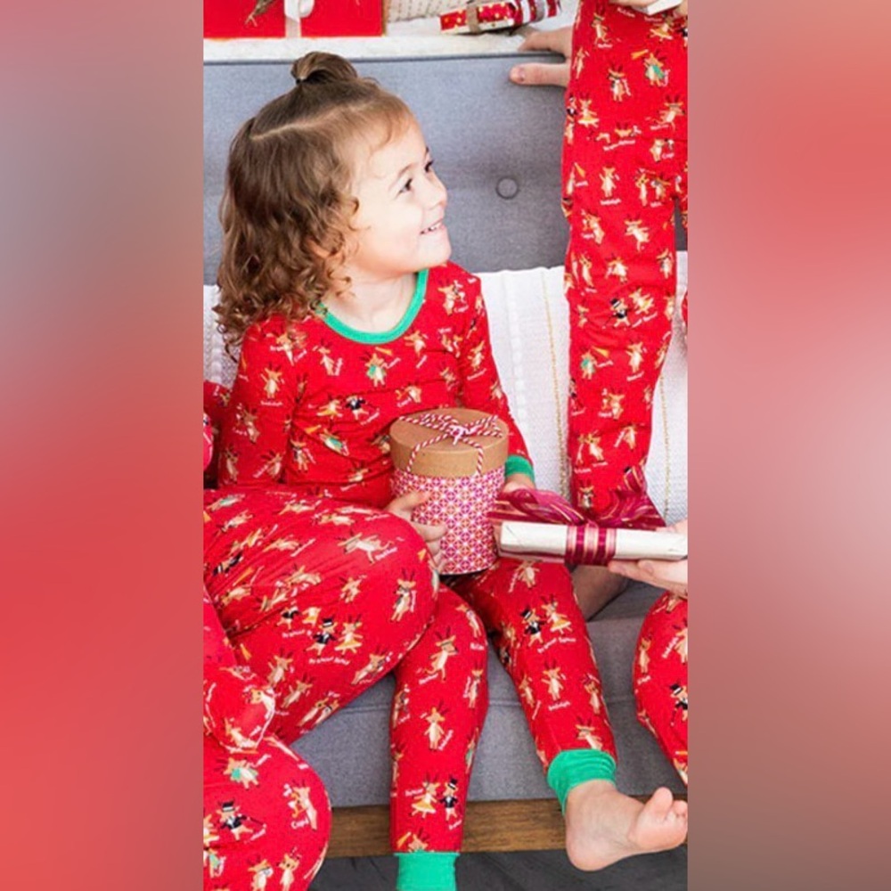 Magnetic Me Rollicking Reindeer Pajama Set|Size 6Y